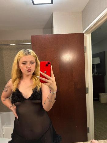 Bubbles, 25  female escort, New Orleans