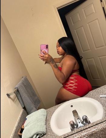 NuNu, 23  female escort, New Orleans