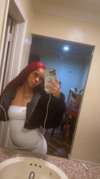 minnie, 22  female escort, New Orleans
