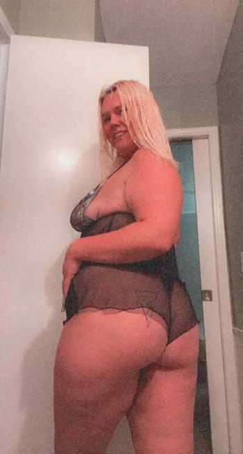 4056873587, female escort, New Orleans